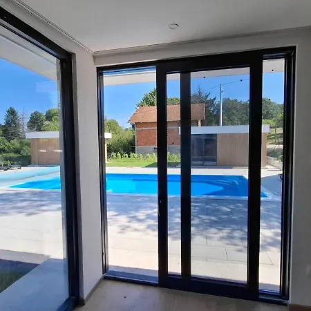 아파트 Daisy3 바냐루카